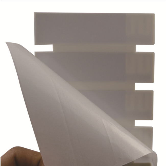 RFID flexible on metal tags