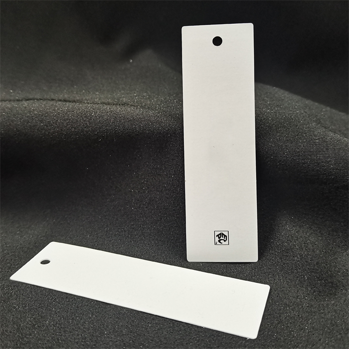 RFID hang tags for garment management