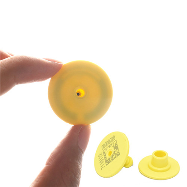 UHF Ear Tag For Cattle Sheep Goat Pig