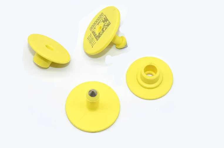 UHF Ear Tag For Cattle Sheep Goat Pig