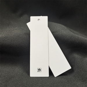 RFID hang tags for garment management